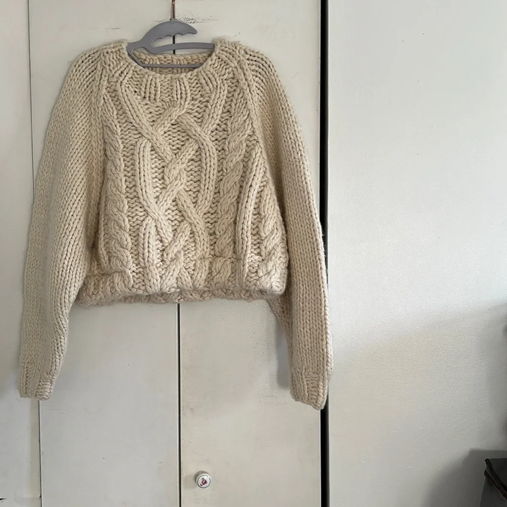 SOLD Vintage Chunky Hand Knit Authentic Gap Clothing 100% Wool Sweater - Picture 1 of 17